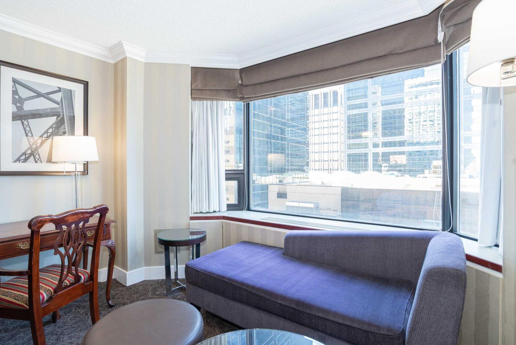 Sandman Signature Edmonton Downtown Hotel Екстериор снимка