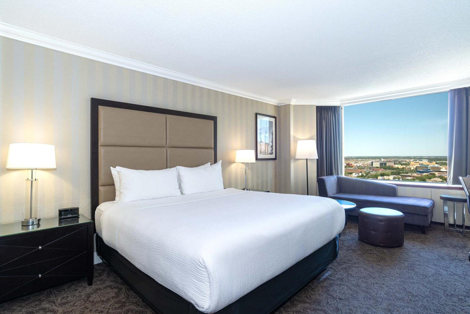 Sandman Signature Edmonton Downtown Hotel Екстериор снимка