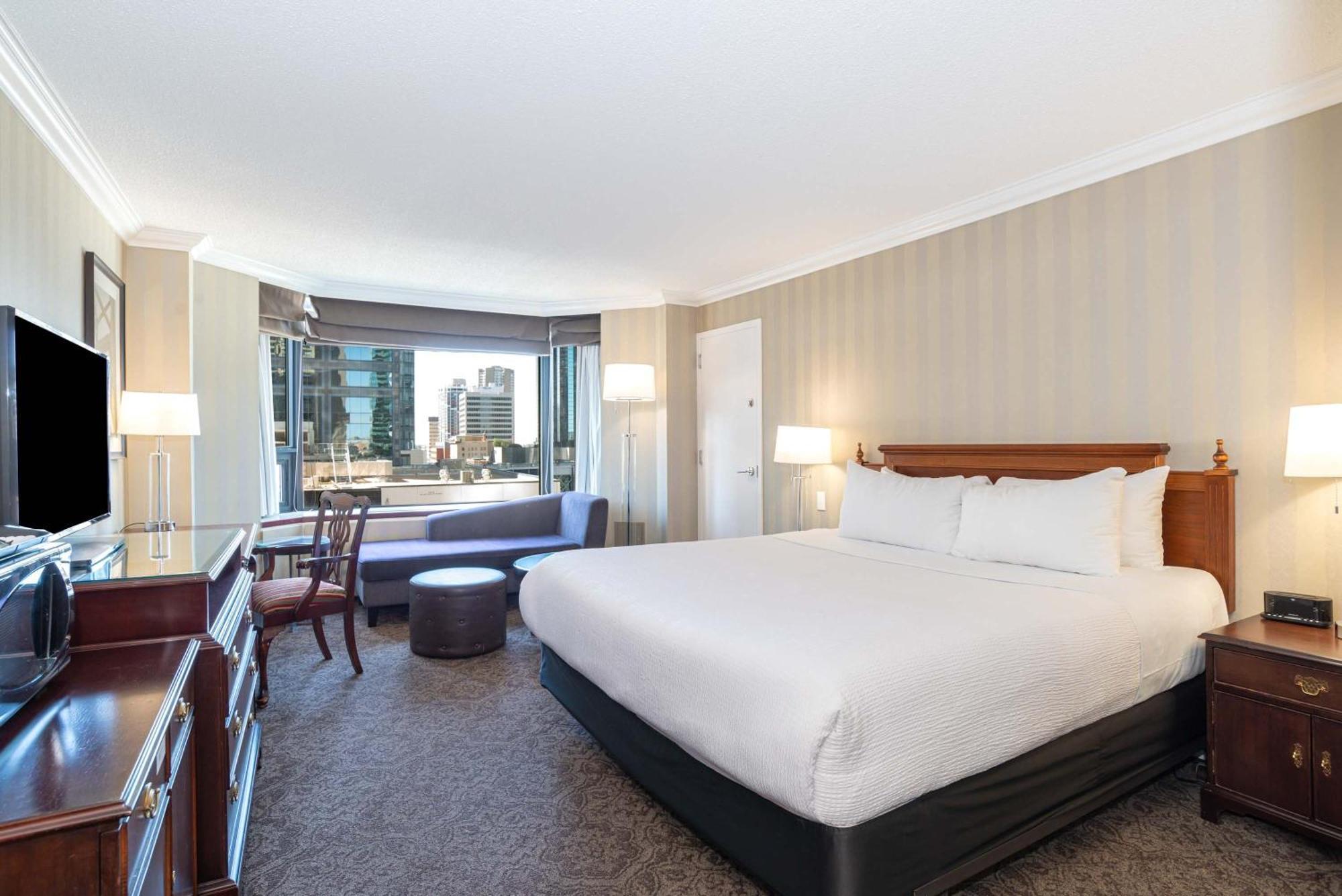 Sandman Signature Edmonton Downtown Hotel Екстериор снимка