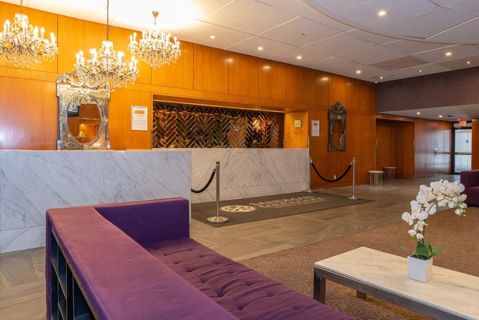 Sandman Signature Edmonton Downtown Hotel Екстериор снимка